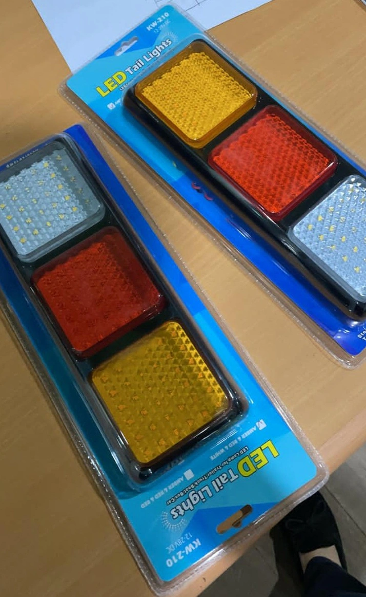 Auto Truck LED Tail Lights Three Colors Combination Tail Lights LED Reverse Lamp DC 12-28V Kw-210 Blister Package