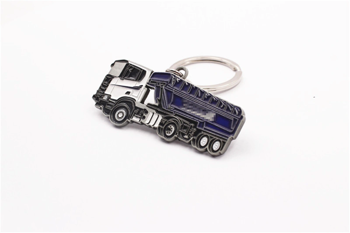 New 2D Semi Trailer Truck Freight Liner Lorry Car Keychain Enamel