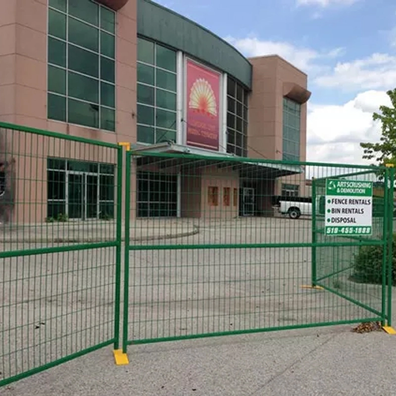 Malla de alambre soldado de cercado móvil CA cercado temporal Metal multitud Control Barrera Residente Construcción temporal cerco Puerta principal de hierro forjado Diseño