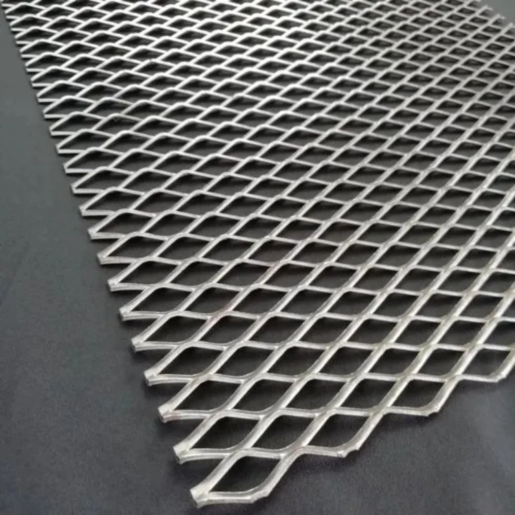 Fourniture d'une feuille en aluminium diamantée durable, prix d'une grille métallique en treillis métallique expansé.