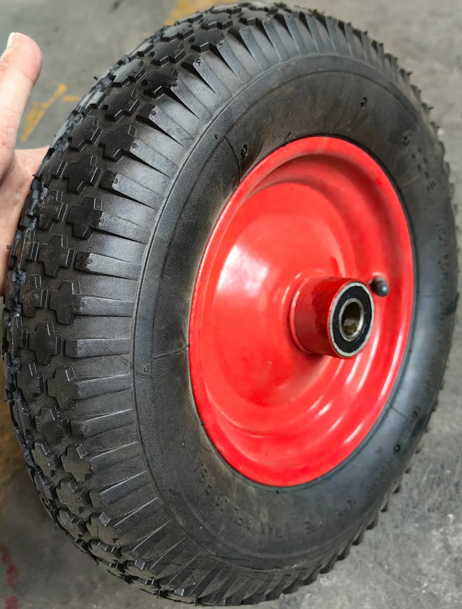 ODM OEM Wheelbarrow Tyre Pneumatic Wheel Rubber Wheel