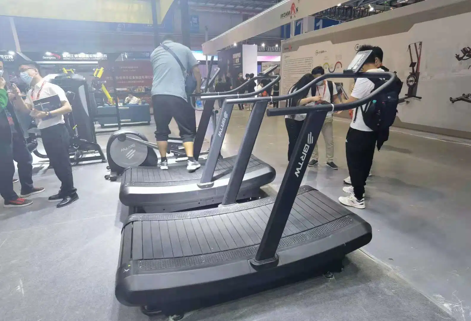 Cheapest Price Commercial Manual Best Cheap Benefits Advantages Air Runner Buy Online Curve Self Generating Curved Treadmill for Sale