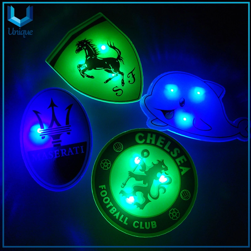 Melhores práticas de venda LED piscando monograma OEM Pin, botões de Impressão Offset Badge no logotipo personalizado para a melhor festa festival Brindes Promocionais