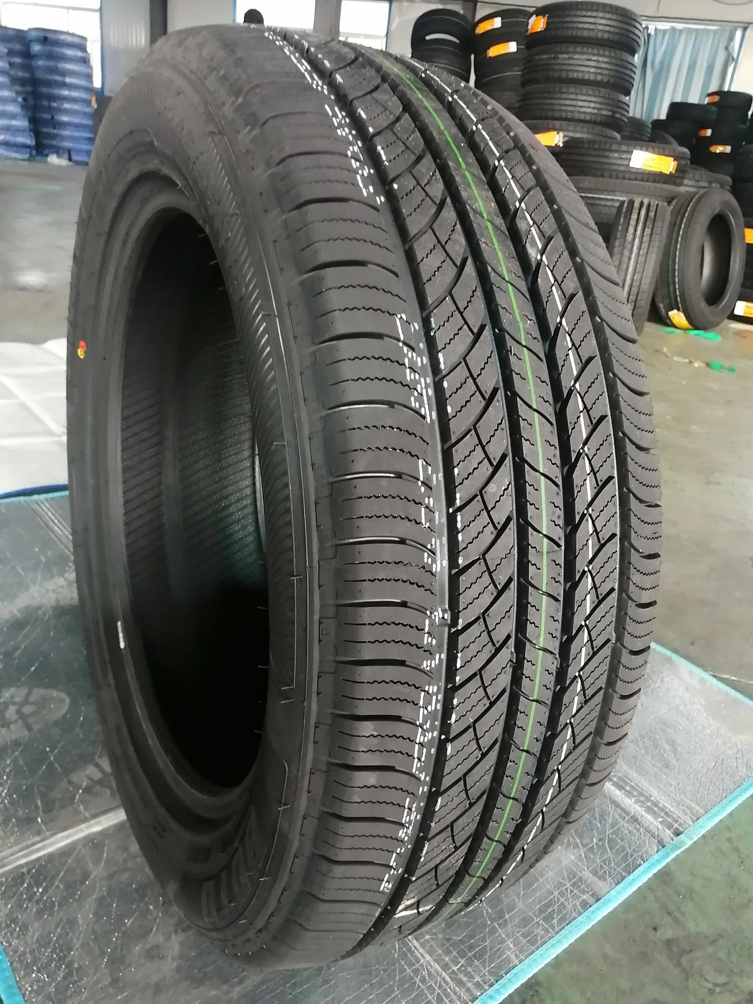 Boto/Windabrand Economic Passenger Radial Car Tire with Competitive Price SUV/at/Mt/UHP/St/Van/LTR/Taxi/Winter