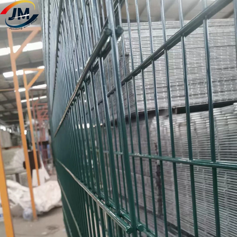 Acero inoxidable Galvanizado en caliente agujero cuadrado verde soldado recubierto de PVC Panel de malla de alambre para cercar