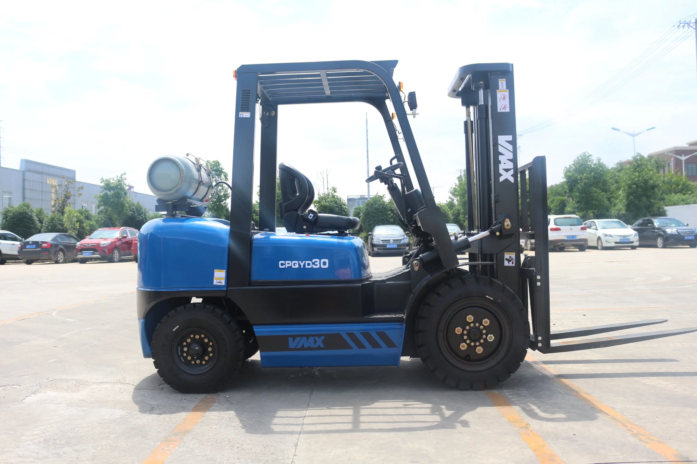 pneumatic Tyres 2.5 3 Ton Mini Gasoline LPG Forklift with Hydraumatic Pedal