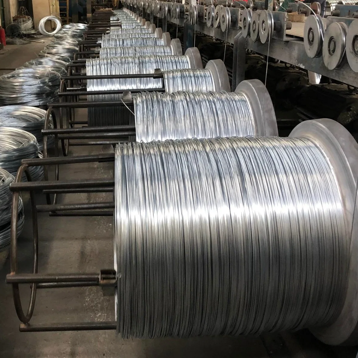 Electro/Hot Dipped Galvanized Zinced Steel Core Wire Rope 4V*39 18/20/22/24/26/28mm Shaped Strand Cable for Travelling & Cantile