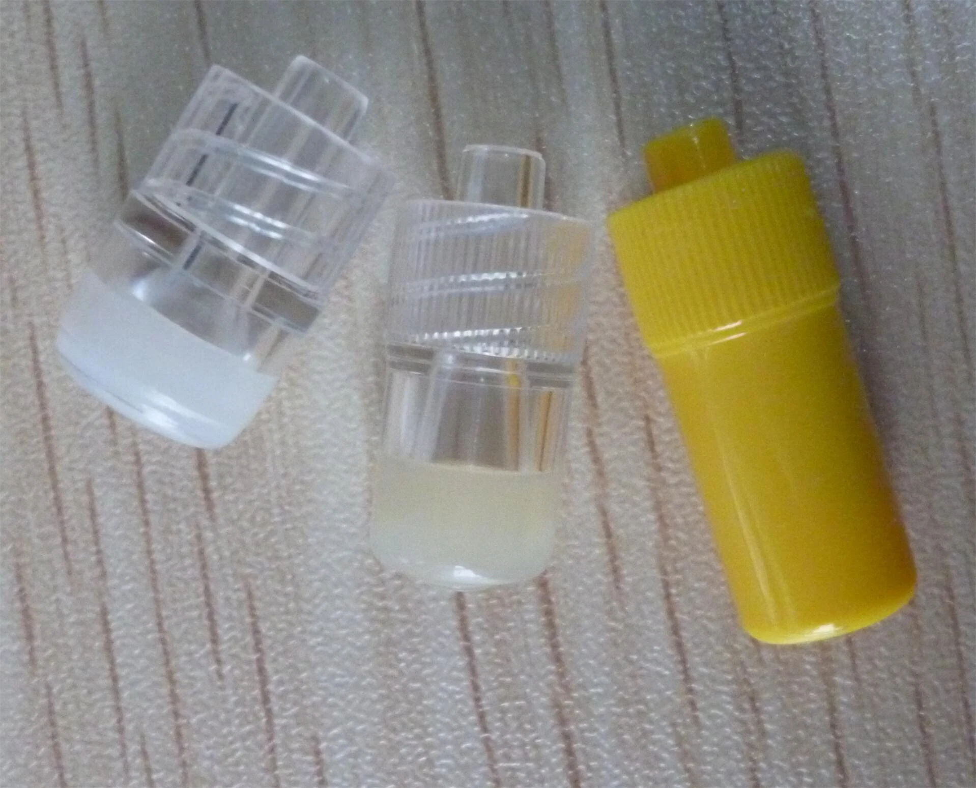 Yellow Sterile Luer Lock Heparin Cap Medical Disposables Injection Stopper