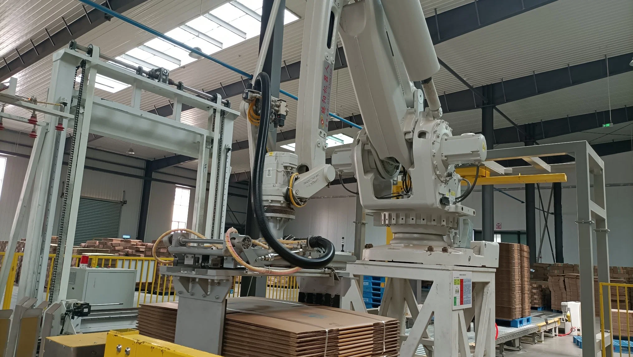 Equipo de manipulación automática de cajas de códigos del robot del brazo del robot del gantry industrial Caliente Nuevo Precio Servicio de Alta calidad