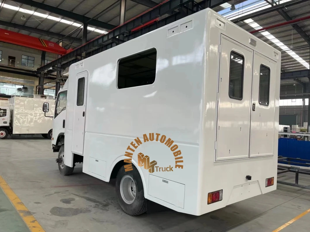 Manual Diesel Vehicle Mobile Clinic Rescue Ambulance Medical Truck with Factory Price