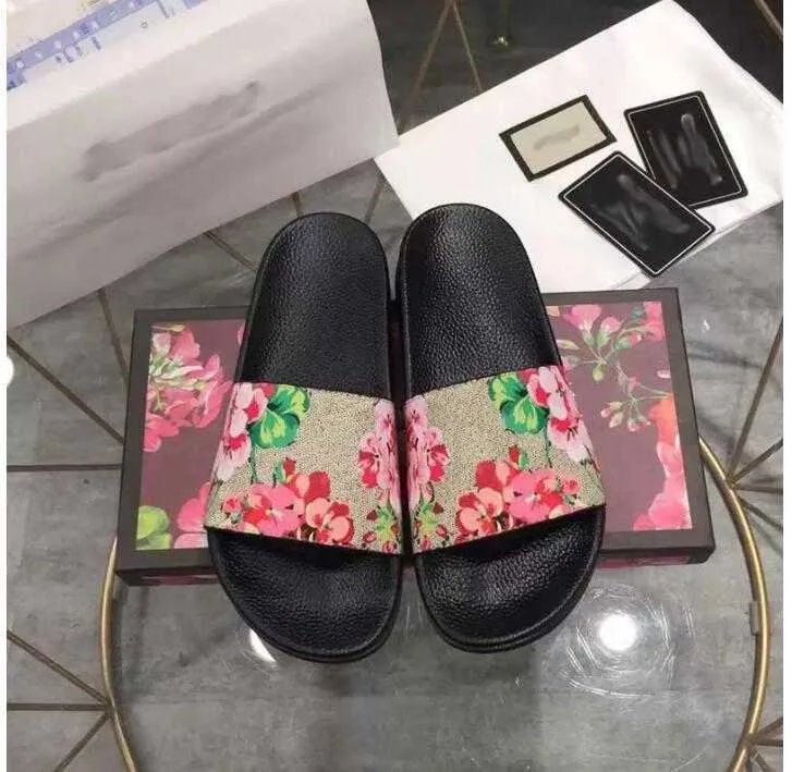 Desinger marca de lujo G hombre o mujer Zapatos de Verano de la mujer de PVC de zapatilla casual Sandalia femenina al aire libre diapositivas Sandalias calzado de playa