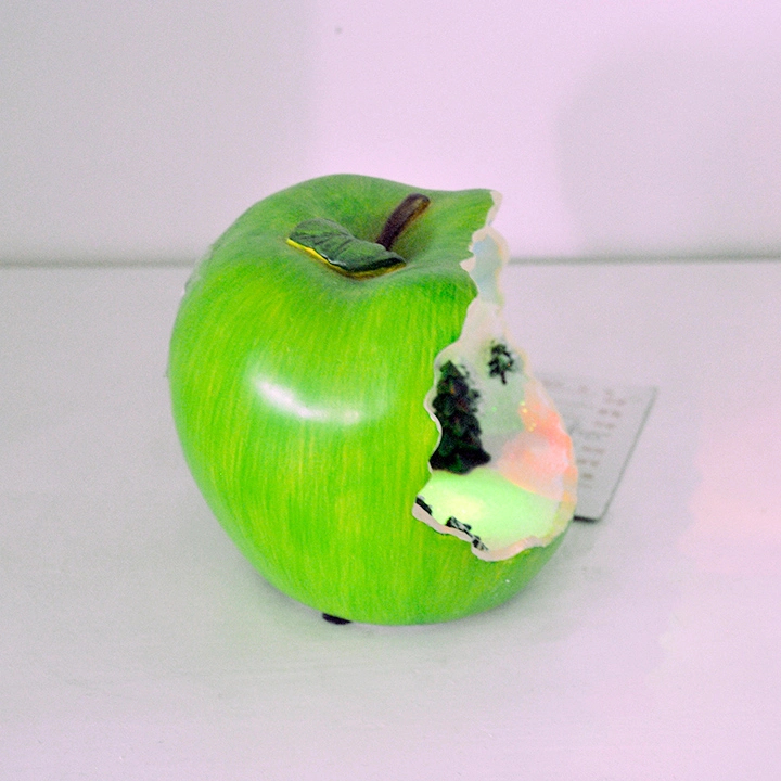 Apple personalizados de la casa de navidad, regalos artesanales de resina de la casa de la Navidad para la decoración del hogar productos de supermercado de recuerdo de la casa