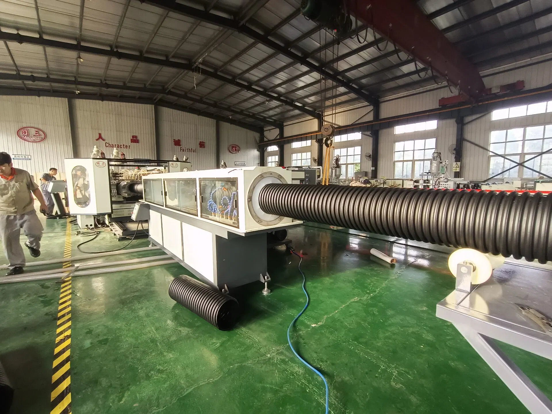 Double Wall Corrugated Dwc HDPE Pipe Machine Making Underground Drain Pipe