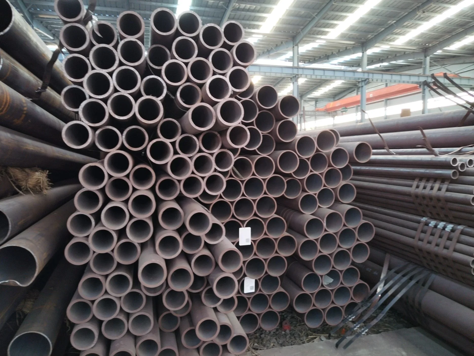 A106 Sch40 Hot Dipped/DIP Galvanized Ms Iron Gi Mild Carbon Steel Seamless LSAW ERW Black Spring Welded Oil Well Gas Pipe Manufacturers