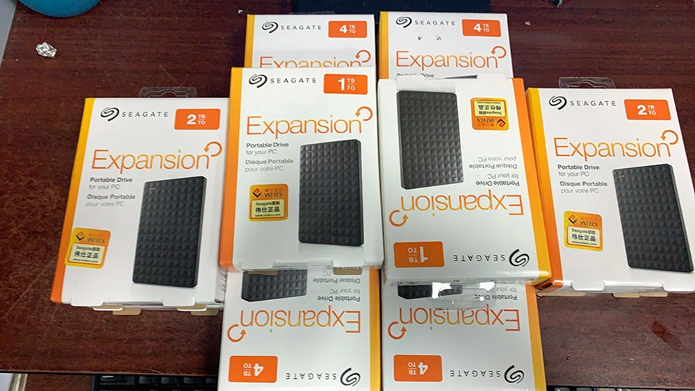 محرك أقراص ثابتة USB 3.0 من Seagate Backup Plus بسمك رفيع جدًا بسعة 2 تيرابايت خدمة إنقاذ الحزمة من السلسلة Steh2000100 SSD/محرك الأقراص الثابتة