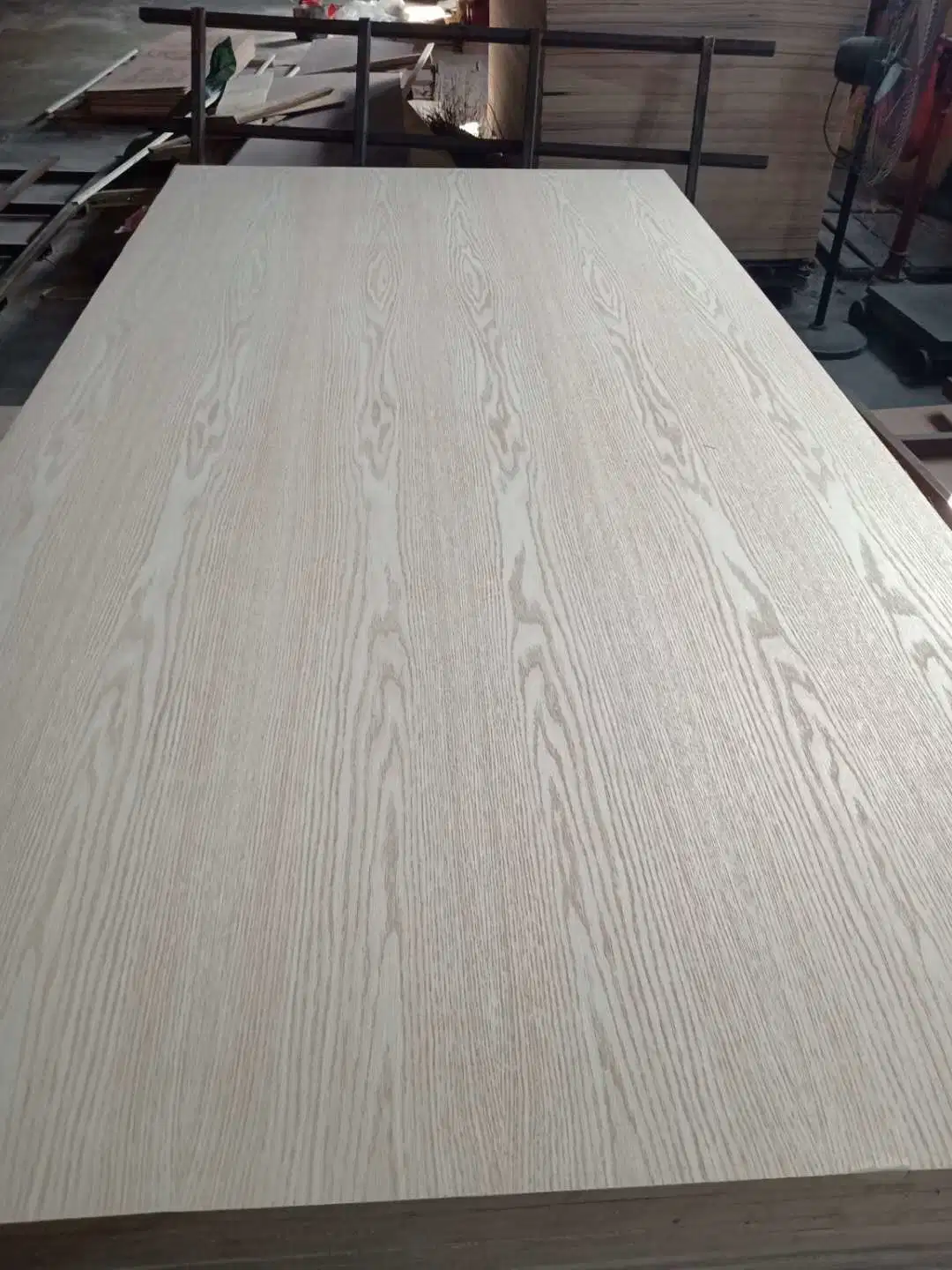 Fancy Teak/Red Oak/Sapeli Veneer MDF/ HDF Door Skin in 2150X820mm/920mmx3mm