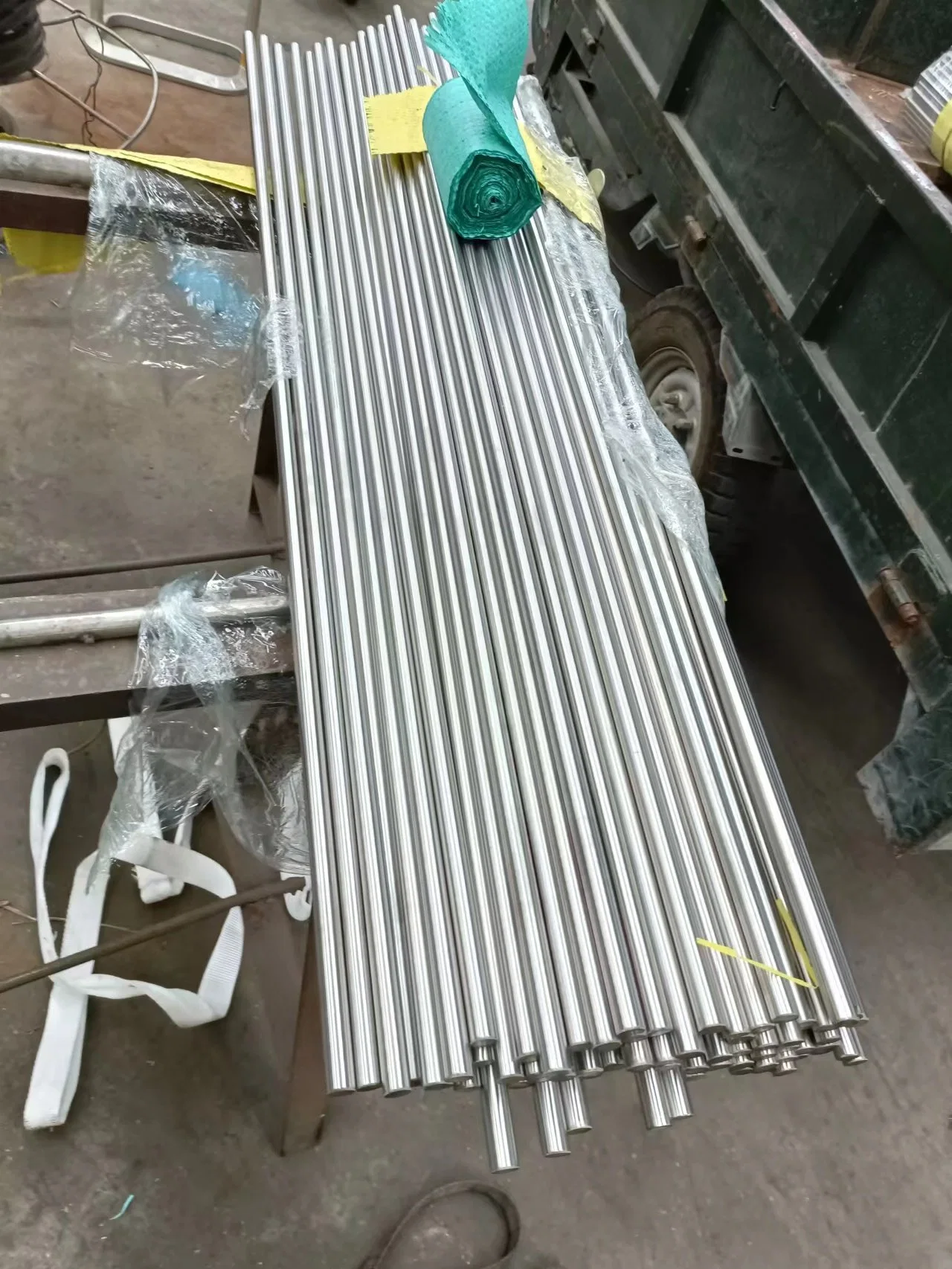 Dibujada en frío laminados en caliente/redondo de acero inoxidable ASTM304 /Flat/cuadrado/Ángulo/Barra de canales de forma especial de perfil