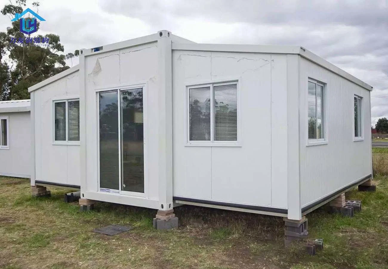 Beautiful, Practical and Multifunctional Luxury Customized Light Steel Villas Prefab Containers House Mini Building Customized Tiny Cheap Container House