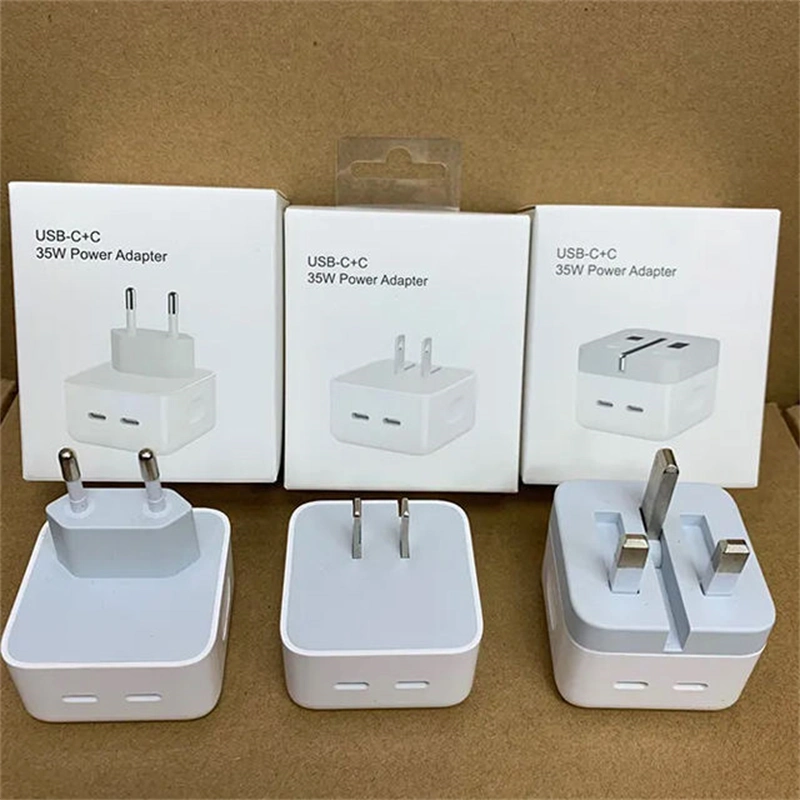 Customized Dual USB-C Port 35W Compact Us Plug Power Adapter for Phone 14 13 12 11 Por Max Fast Charger