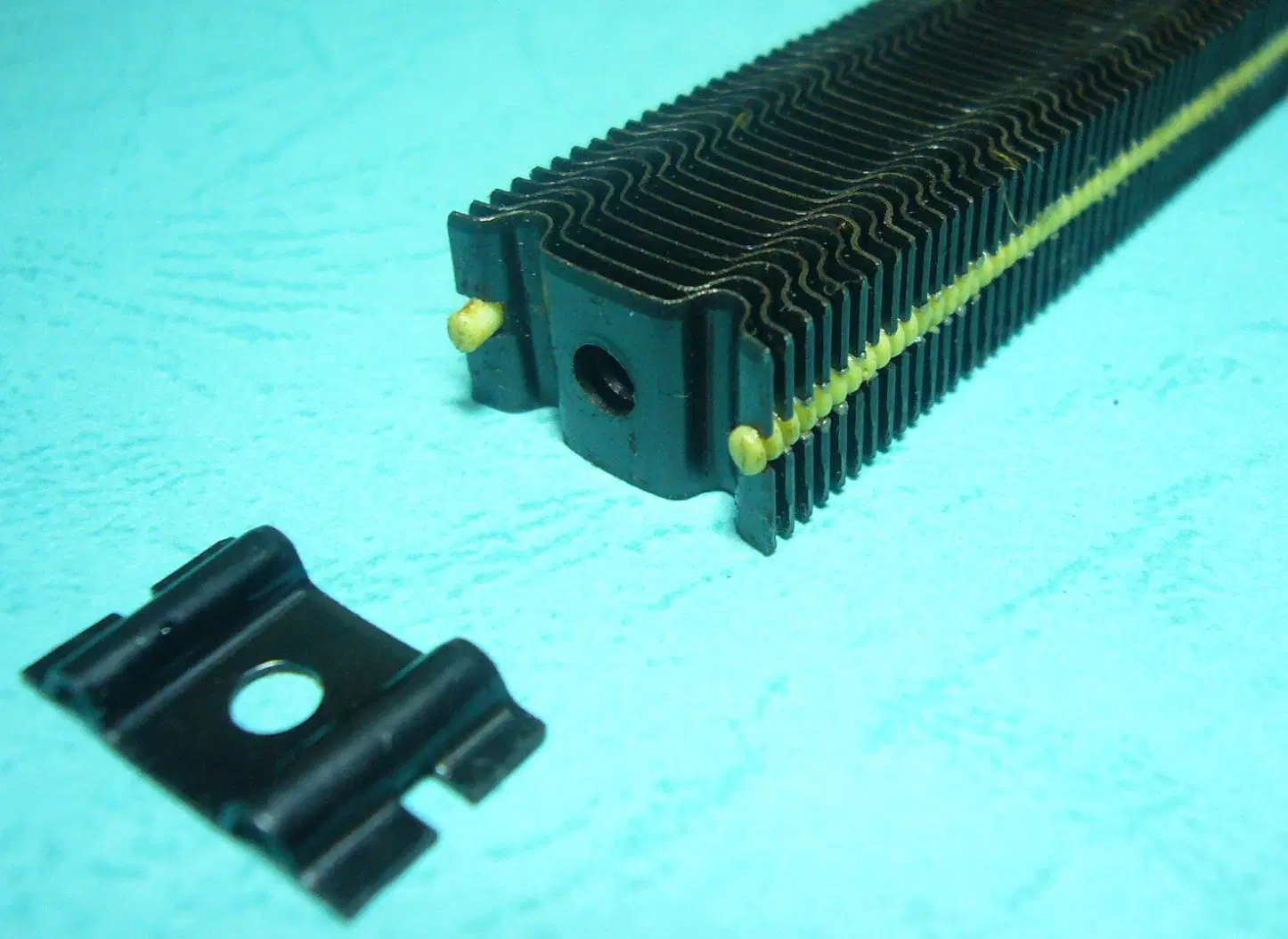 Corrugated Staple with CF Series;