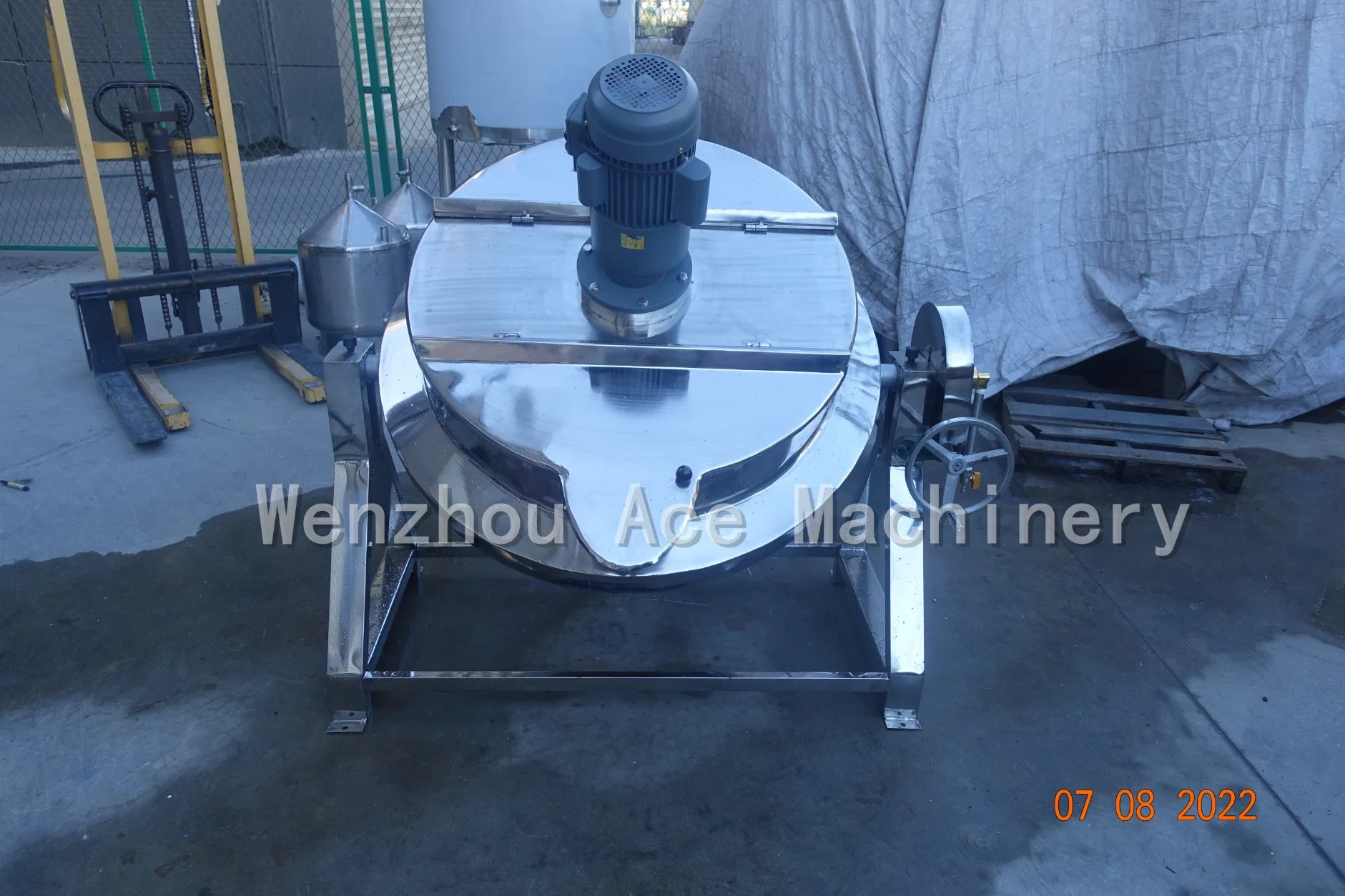 Factory Price Food Processing Tilting Heated Jacket Kettle Dates / Corn Syrup Making Machine with Mixer