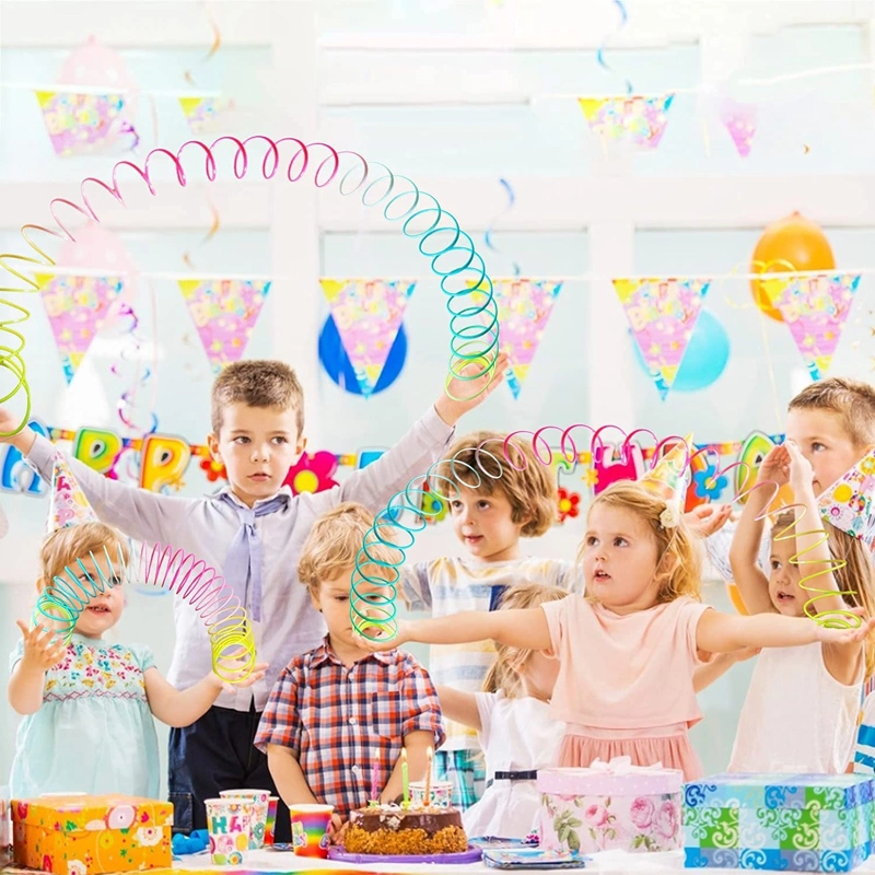 Paquete de 24 de juguete de resorte mágico arco iris de Muelles de plástico en colores variados y divertidos diseños de unicornio mágico Cumpleaños favorece el anillo de primavera para niños