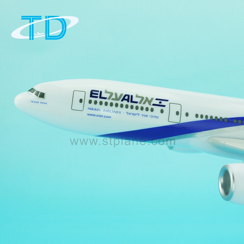 ABS Plasitc Aviation B777-200 1: 200 32cm EL Al Model Jet