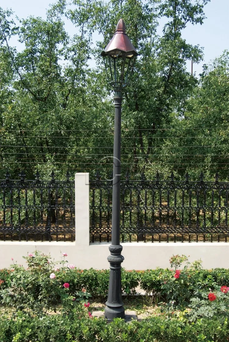 European Garden Street Lamp Single Lamp Head Cast Iron Material