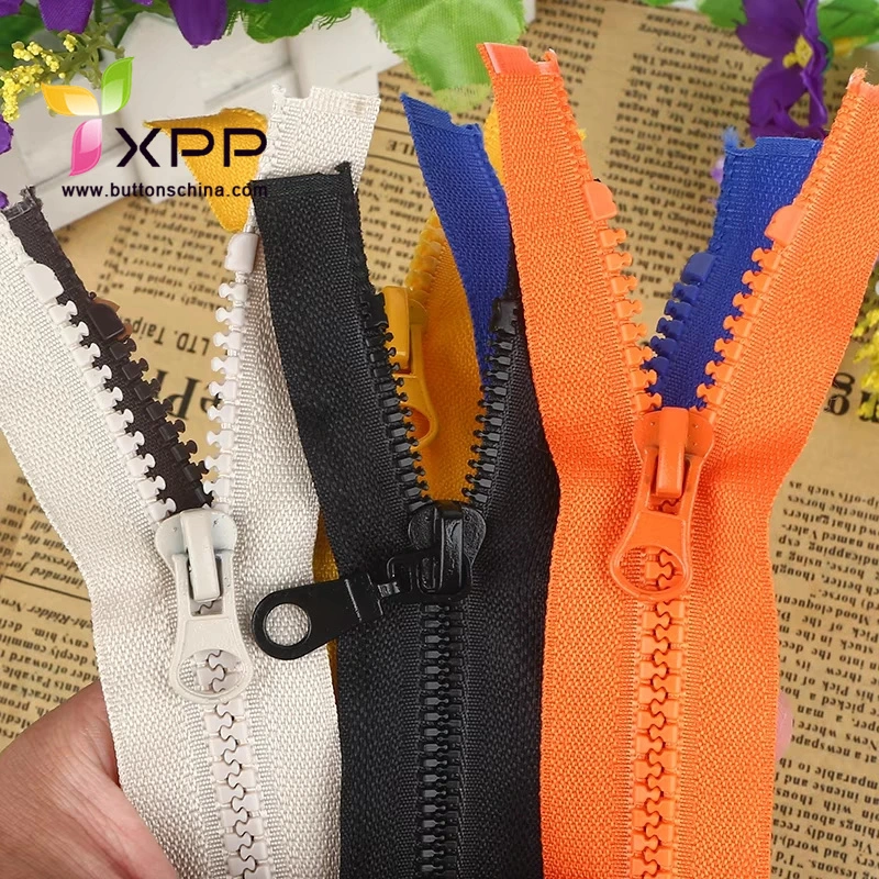 China Supplier Derlin Plastic Zipper Vislon Zipper Two Way Open End