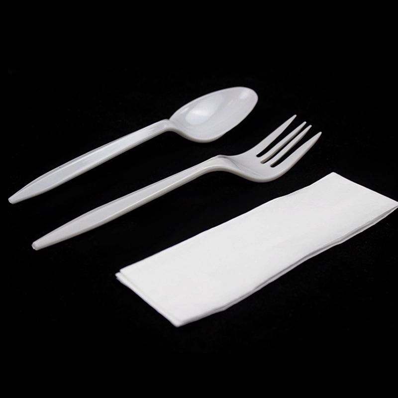2.5g Tenedor de plástico desechable de PP Cubiertos de plástico de PP de 148 mm de longitud Tenedor de plástico blanco personalizado para restaurante