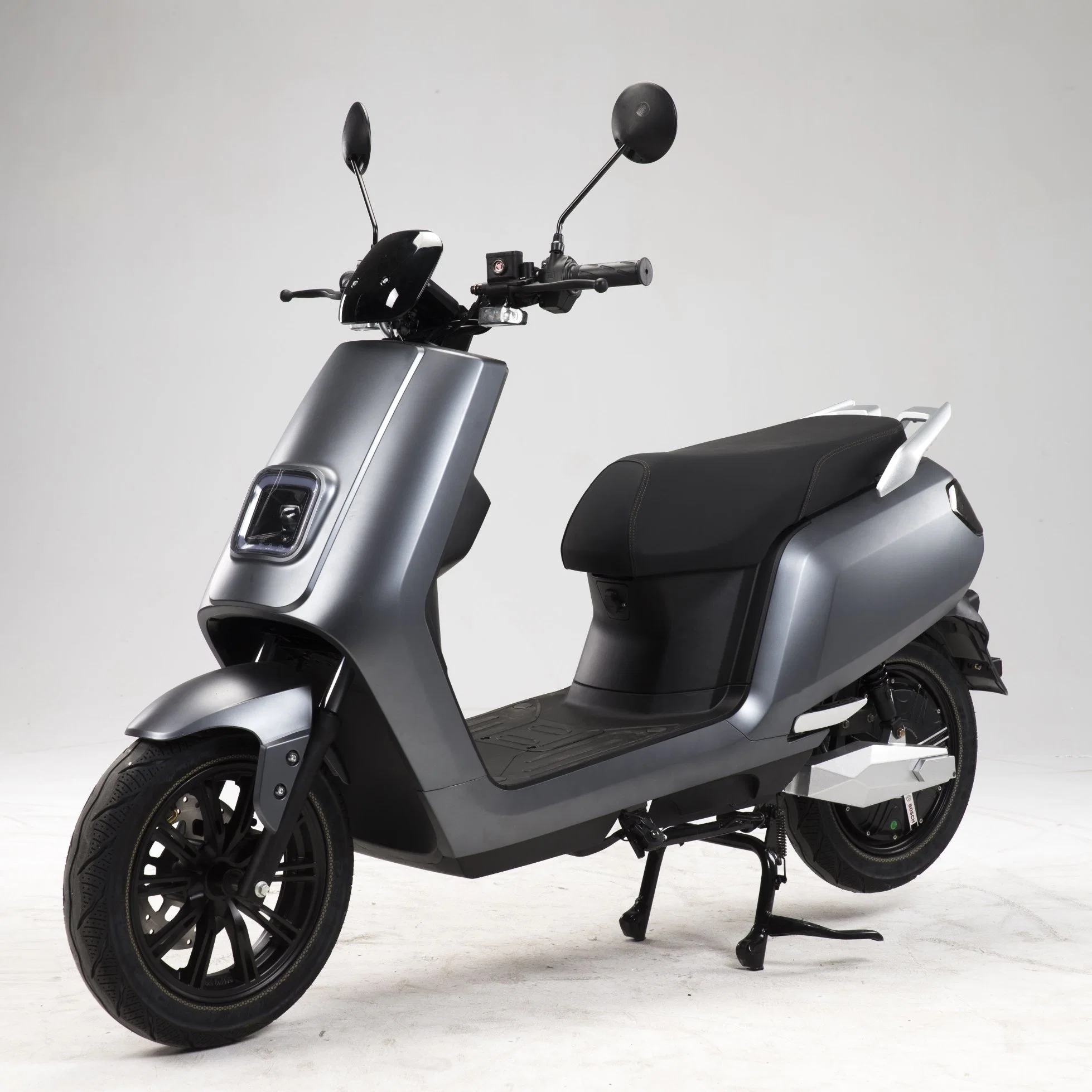 2 Wheel CEE Scooter eléctrico fábrica Lvneng Adulto Precio barato de 3000W