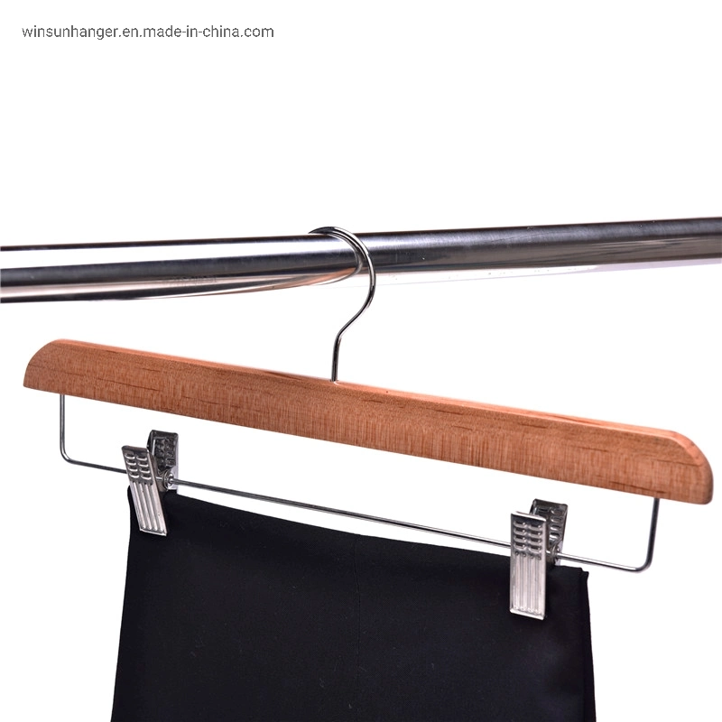 2021 Winsun Customized Solid Wooden Pants Cheap Hangers with Metal Clips