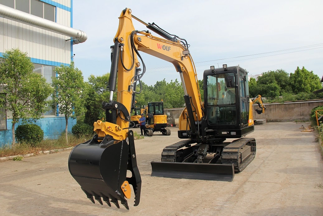 Wolf Heavy Equipment Digger 6 Ton Excavator for Construction