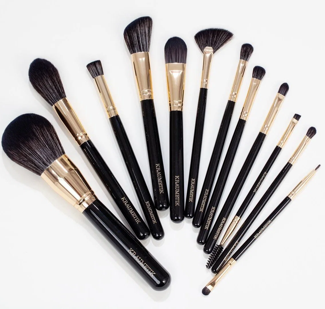 Wholesale Private Brand Make up Brushes Beauty Makeup Cosmetic Powder Foundation Brush with Leather Case