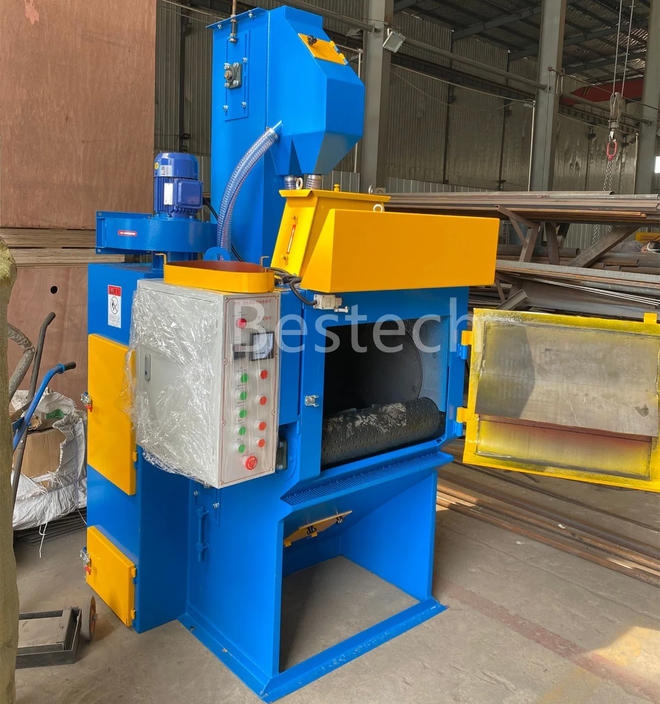 Q324 Type Small Tumble Belt Shot Blasting Machine Crawler Blast Abrator Price