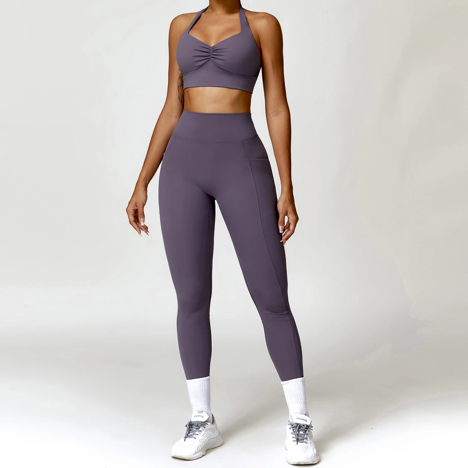 Wholesale 2 pièces Athreisure Fitness Clothing Push up Sport Brassière Leggings à effet boupied ensemble de yoga vêtements de sport pour femmes combinaison d'entraînement