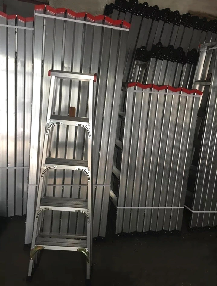 Escalera de espiga de aluminio de doble cara a precio de fábrica