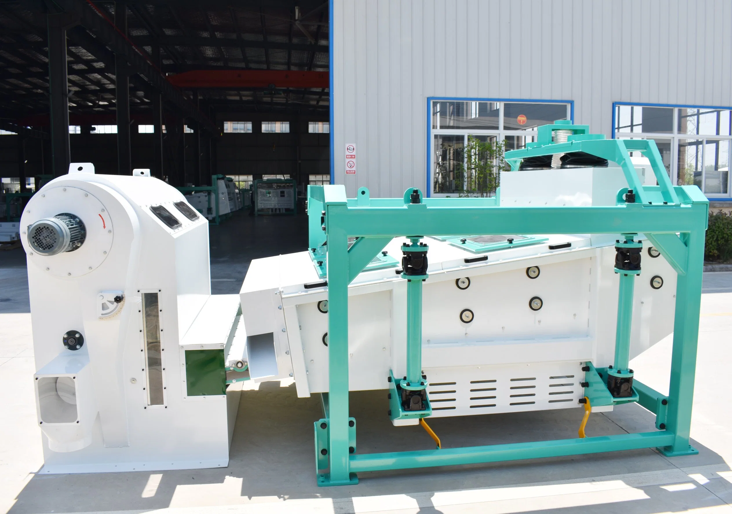 High Capacity Maize / Wheat / Seed Cleaning Machine Vibrating Sieve Vibration Screen