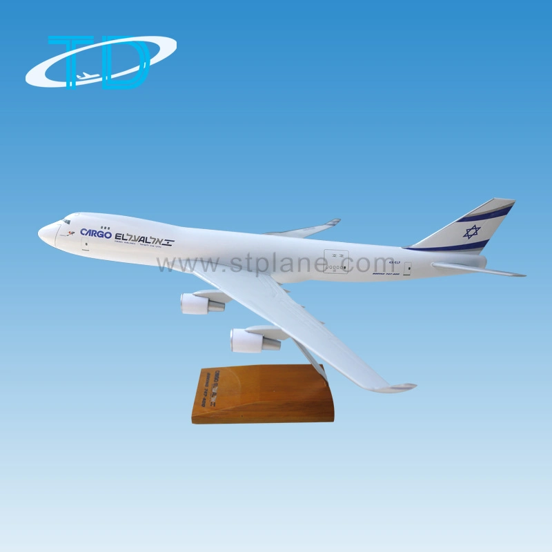 La carga Boeing B747-400 modelo plano decorativo