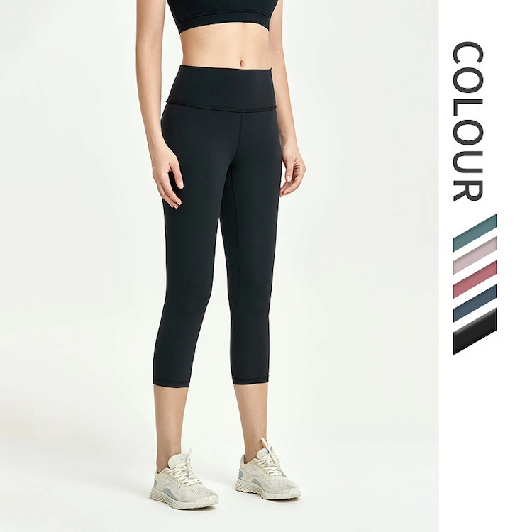 2 pièces pour femmes Ensemble d'entraînement d'été, soutien-gorge de yoga en maille rose super douce et léger pantalon de yoga capri, ensemble de vêtements de sport pour salle de sport et tennis.