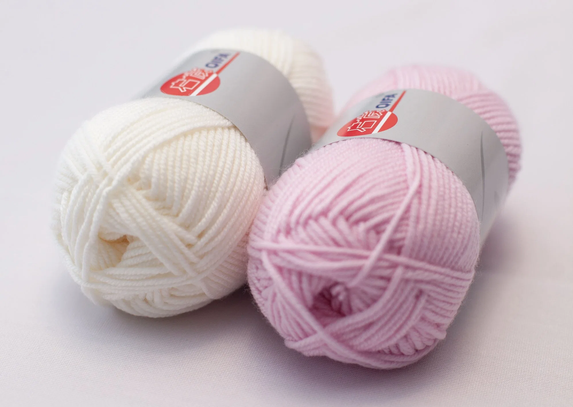 100% Superwash Merino Wool Solid Color High quality/High cost performance  Hand Knitting Yarns