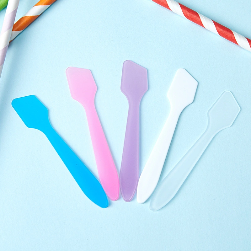 Cosmetic Packaging Crescent Spoon Cream Spatula Small Makeup Scoop Facial Cream Mask Spoon