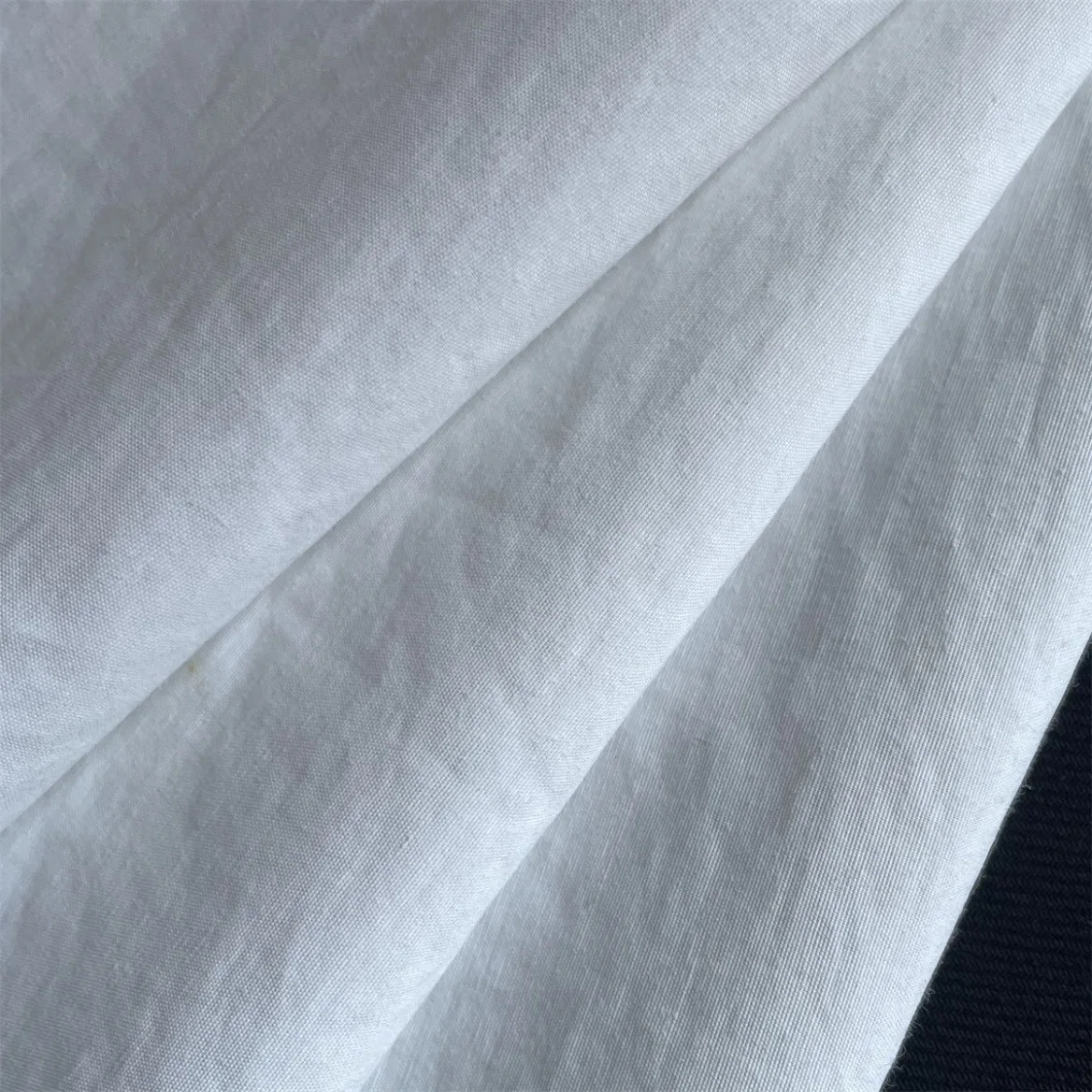 Full-Dull 32s Cotton/Nylon Plain Weave Whitening Fabric for Pants and Casual Cloth