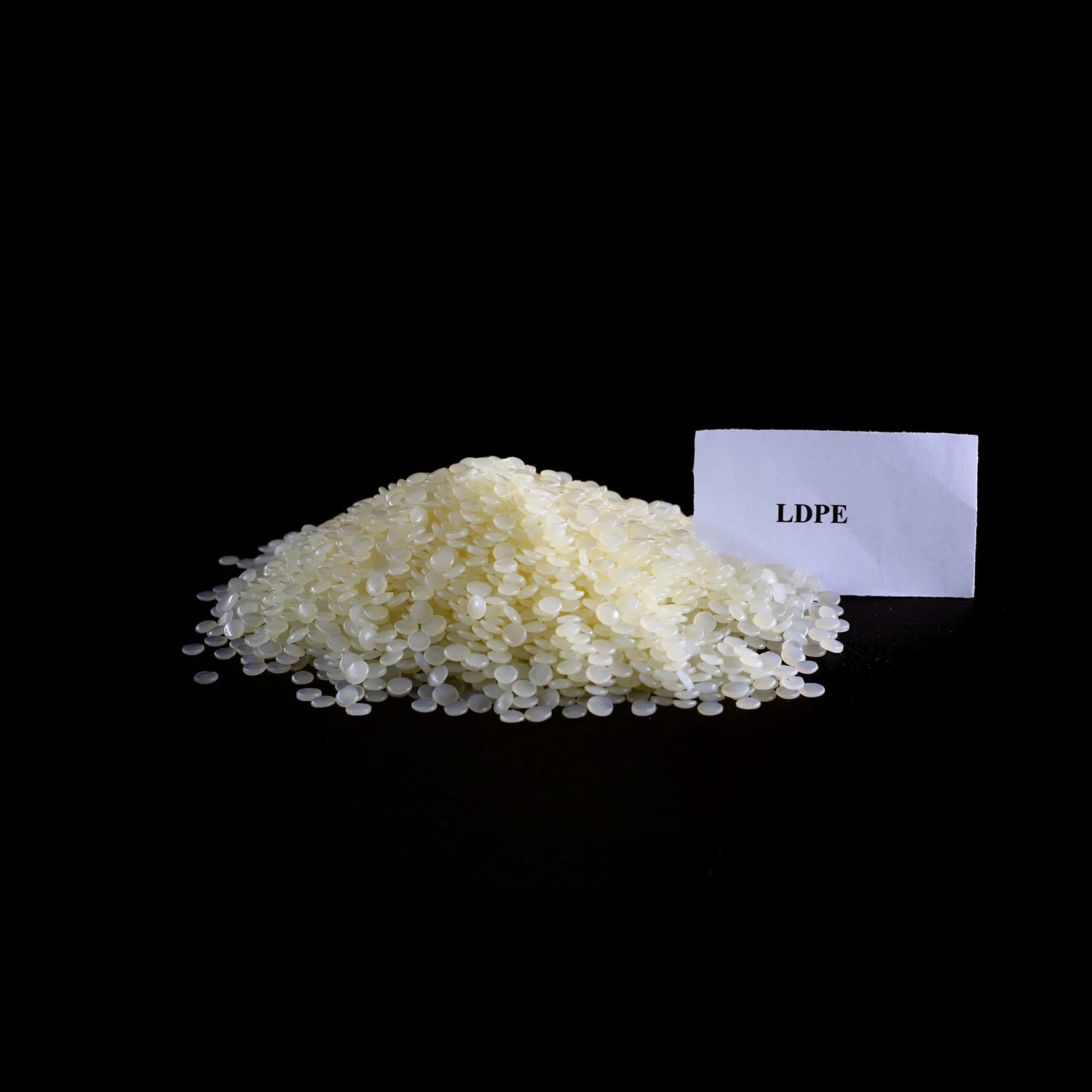 Le grade de moulage par soufflage PEHD 5502 HDPE Polyéthylène Haute Densité de granules de matières premières de résine Virgi