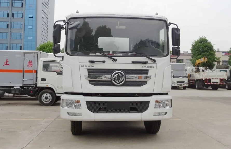 Dongfeng Hot Sale Waste Water Suction Sewage Disposal Tank Truck