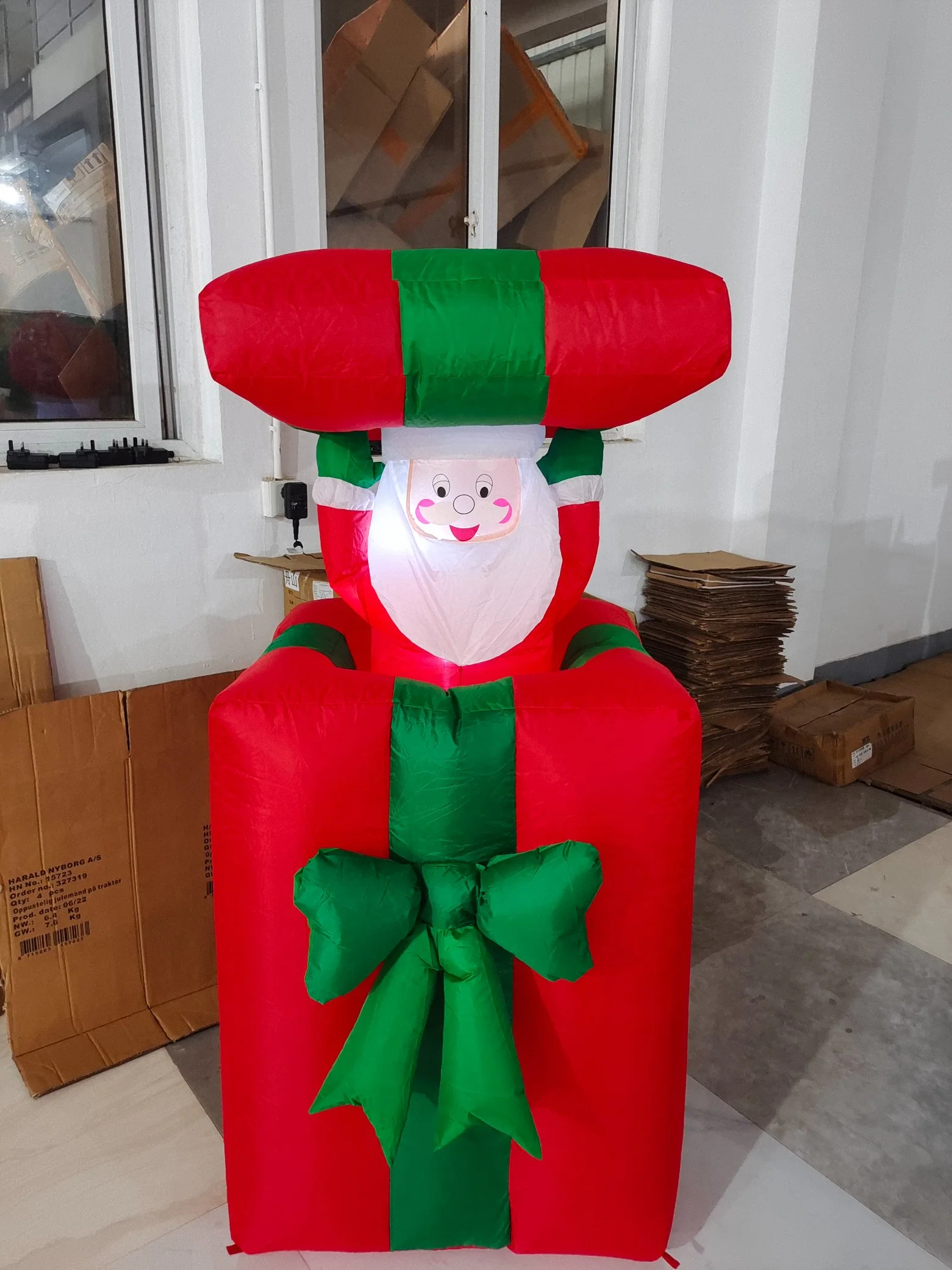 Animierte Inflatabel Santa auftauchen Geschenk-Box für Home Decor