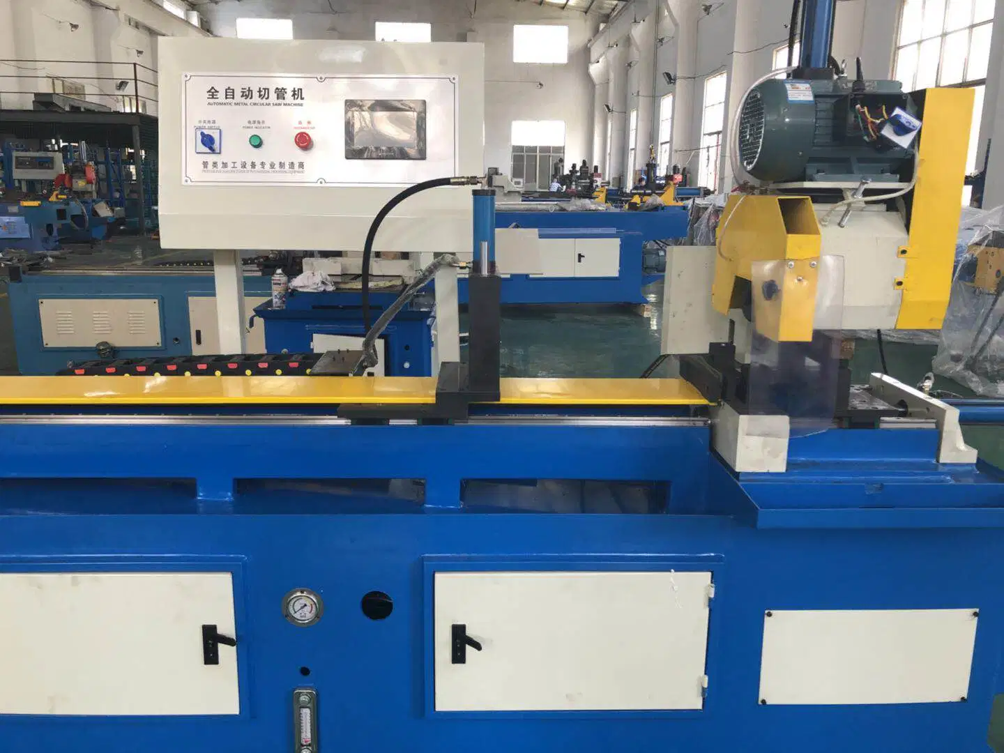 Jiangsu automatische Rohrschneidemaschine Mc-425nc andere Metall schneiden Maschine