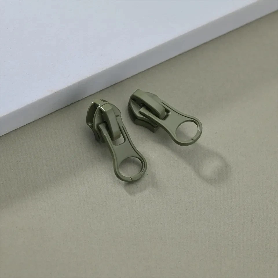 Small 5# High Popular Rack Plating Colored Thumb Slider Zipper Pull Head Custom Logo Available