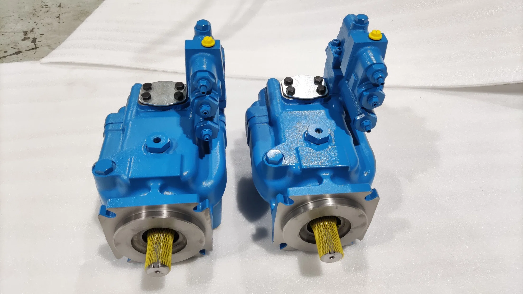 Pvh131 Hydraulic Pumps Variable Pump in Axial Piston Pumps Vickers Pvh Pvh131c-Rbf-16s-11-IC-14-31-171