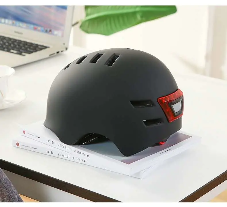 Производитель Модный Custom Bike Helmet strong PC в Mold Skating Городской велосипед Взрослые женщины шлемы с сигналами огни